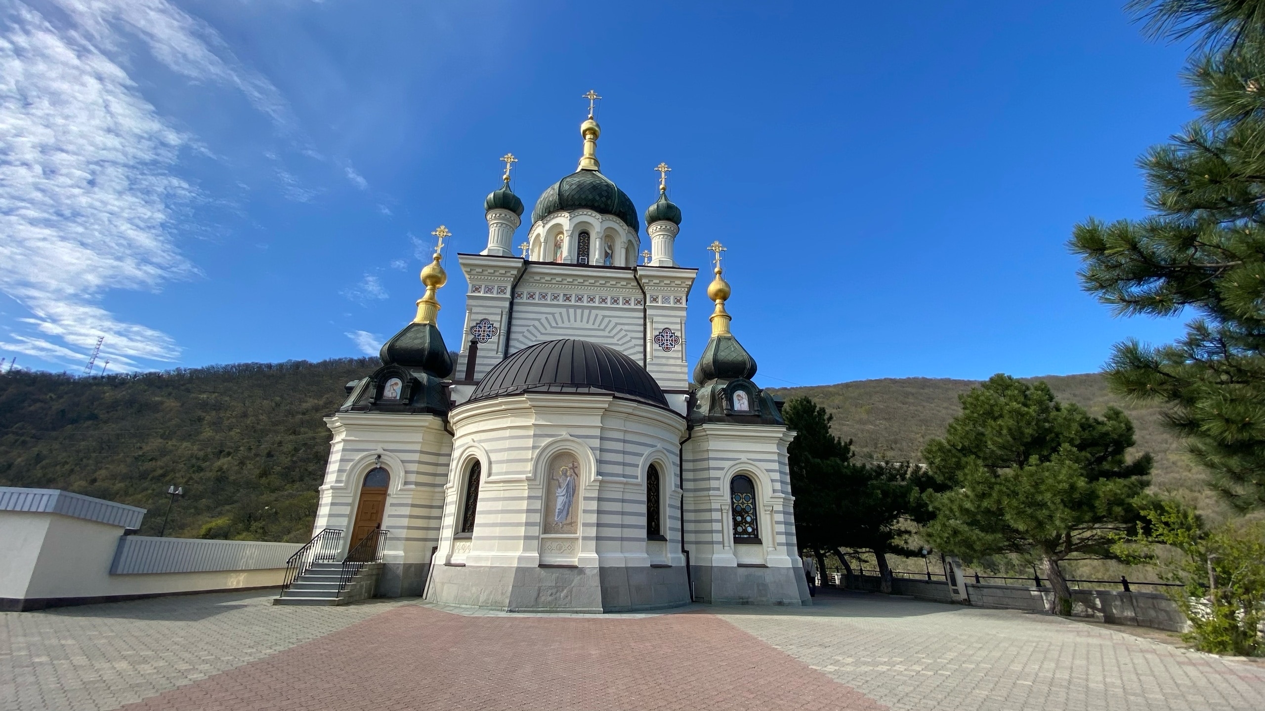 Форосская церковь на отдыхе в Крыму