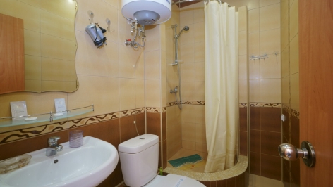 Снять номер в Учкуевке 4-местный фото 30